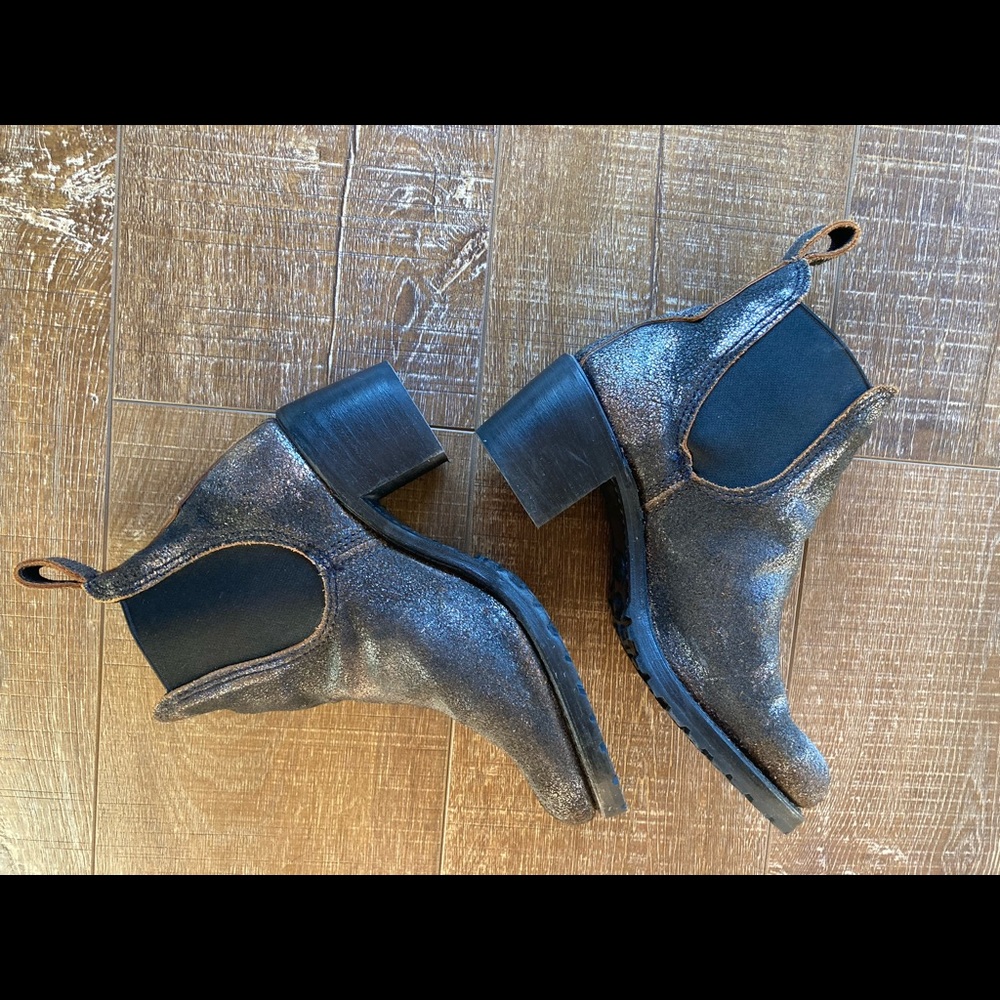 Frye Women’s Sabrina Sz8 Anthracite Metallic Chelsea Boot